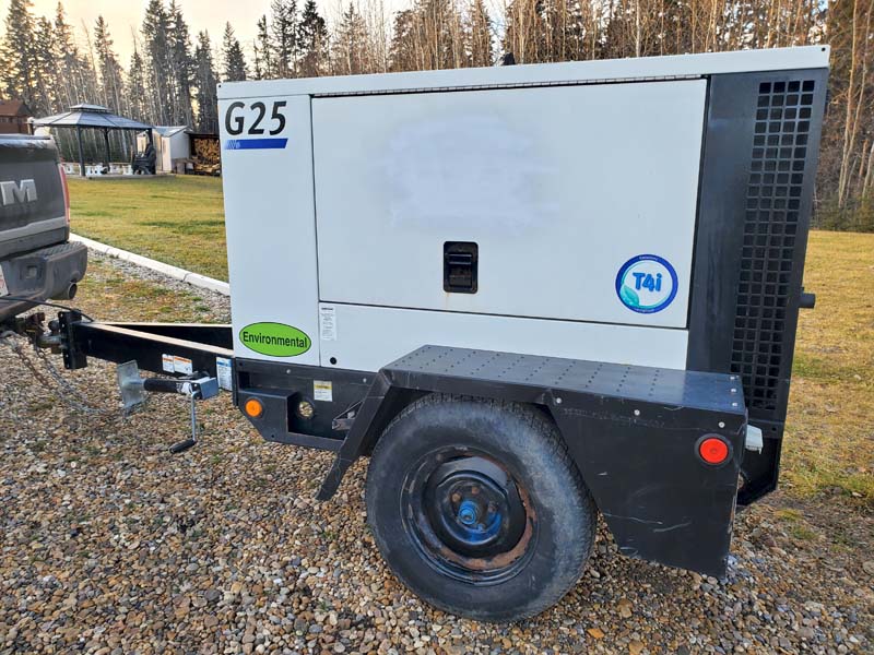 white g25 side view